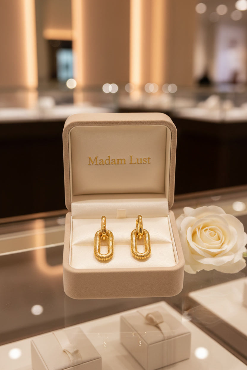 The Modern Muse | The Golden Bond Textured Link Drop