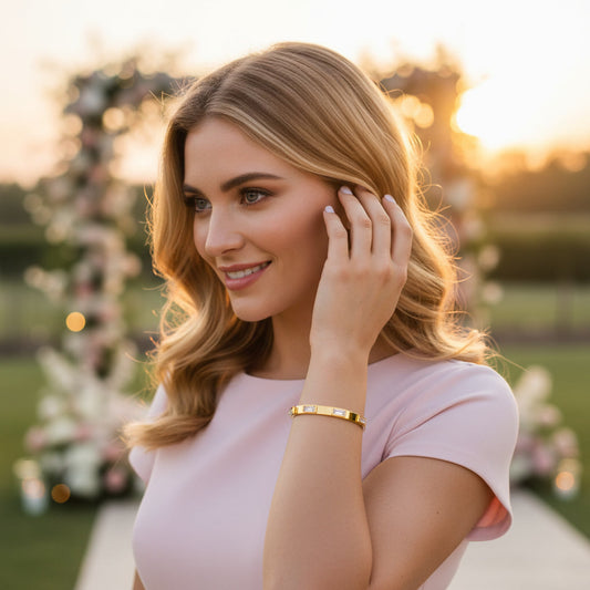 The Muse Bangle | 18K Gold Lumina Baguette