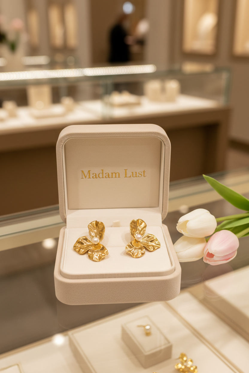 The Earthy Ritual | 18K Gold Flower Shell Pearl Earrings
