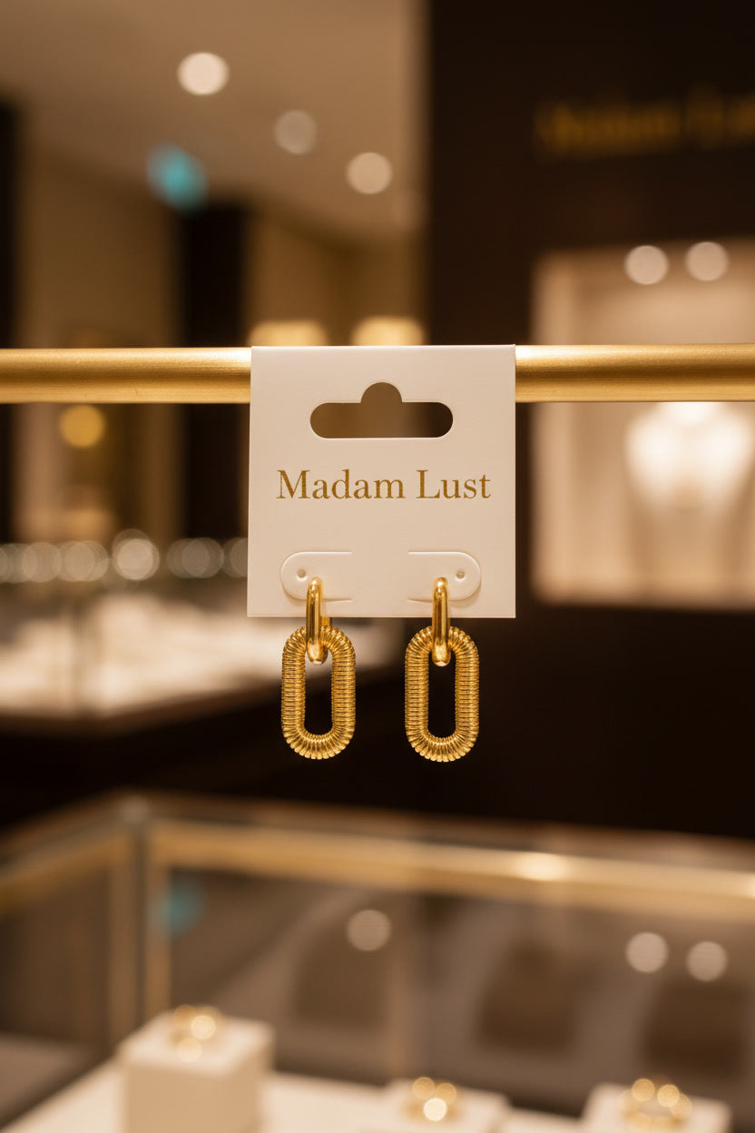 The Modern Muse | The Golden Bond Textured Link Drop